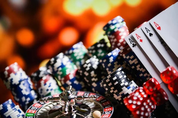 slot 200 platform interface showing live casino tables and sportsbook markets